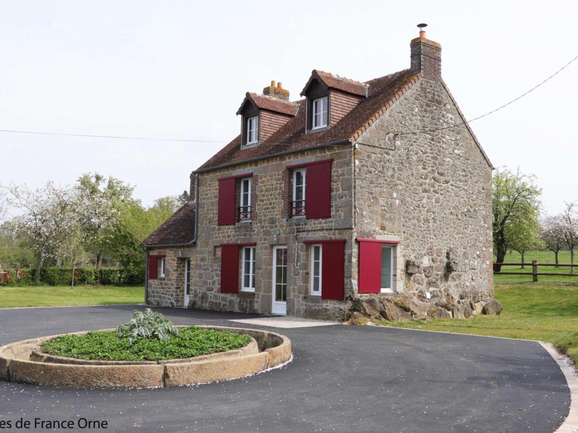 Maison Normande Renovee Avec Grand Jardin, Ideale Pour Famille, Proche Lac Et Randonnees - Fr-1-497-143 Menil-Gondouin Luaran gambar